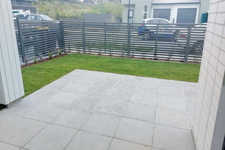 Photo of property in 25 Koreke Close, Kenepuru, Porirua, 5022