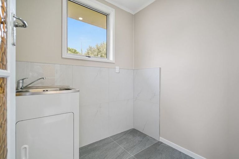 Photo of property in 16 Feasegate Street, Manurewa, Auckland, 2102