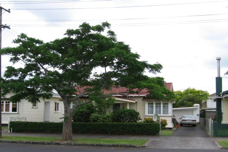 Photo of property in 31 Walmer Road, Point Chevalier, Auckland, 1022