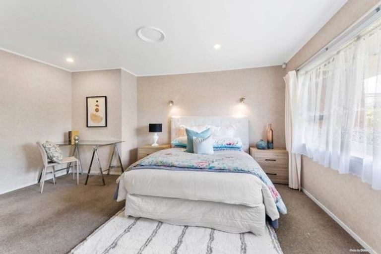 Photo of property in 7 Ciprian Place, Henderson, Auckland, 0612