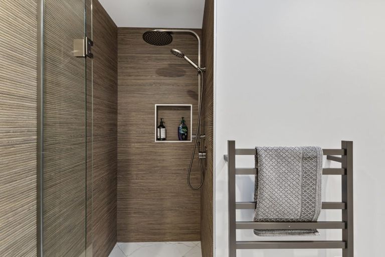 Photo of property in 250c Courtenay Street, Strandon, New Plymouth, 4312