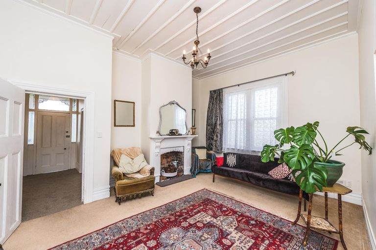 Photo of property in 17 Kelvin Street, Aramoho, Whanganui, 4500