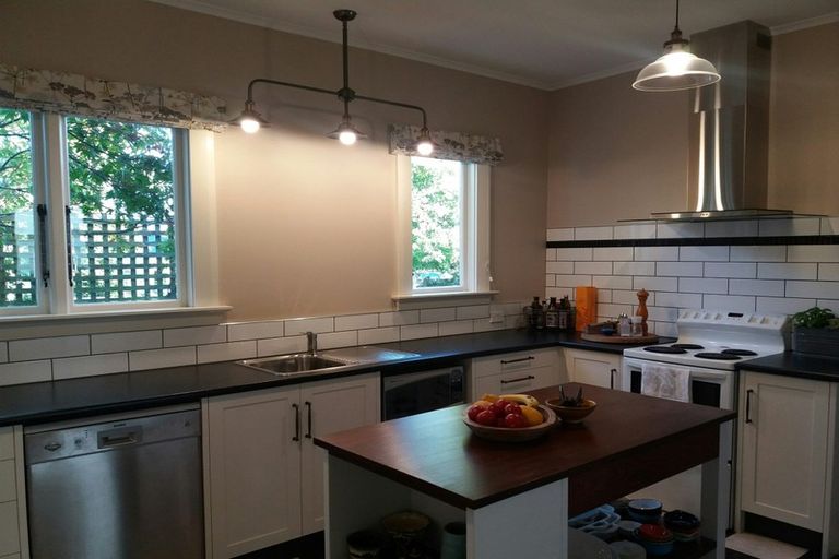 Photo of property in 10 Preston Street, West End, Timaru, 7910