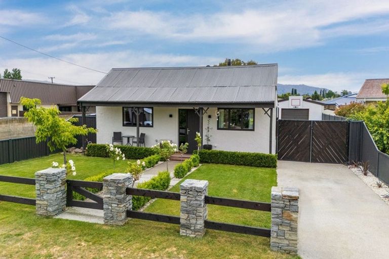 Photo of property in 42 Brandon Street, Alexandra, 9320