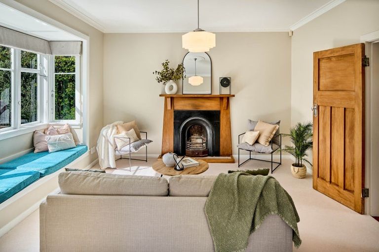 Photo of property in 13 Miro Street, Eastbourne, Lower Hutt, 5013