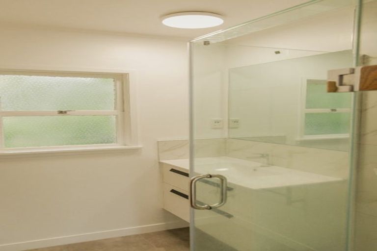 Photo of property in 3/12 Nile Road, Milford, Auckland, 0620