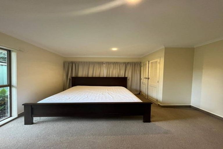 Photo of property in 5 Steeple Rise, Pakuranga, Auckland, 2010