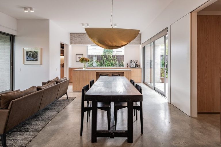 Photo of property in 1 Conference Street, Christchurch Central, Christchurch, 8013