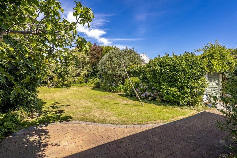 Photo of property in 11 Alpha Avenue, Strowan, Christchurch, 8052