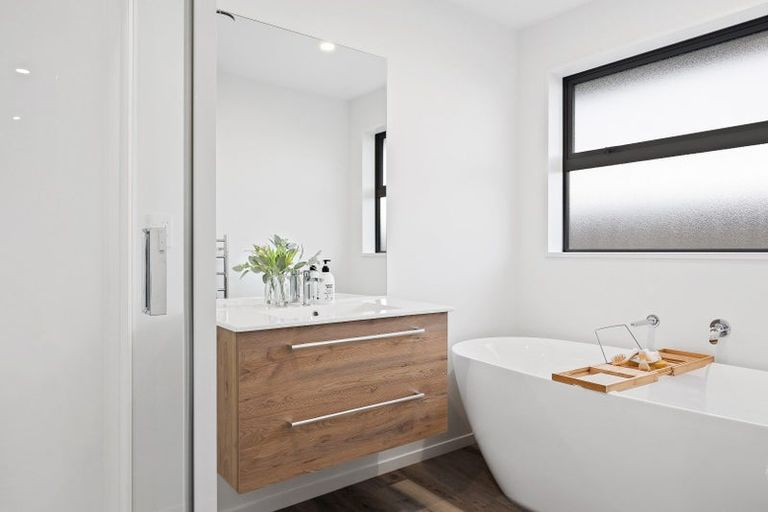 Photo of property in 7 Greig Crescent, Amberley, 7481