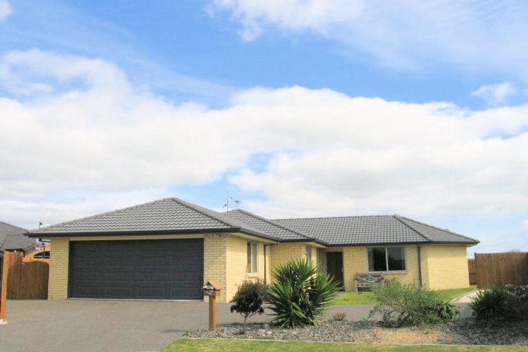 Photo of property in 17 Golden Courie Close, Papamoa Beach, Papamoa, 3118