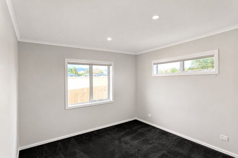 Photo of property in 19 Hawera Avenue, Levin, 5510