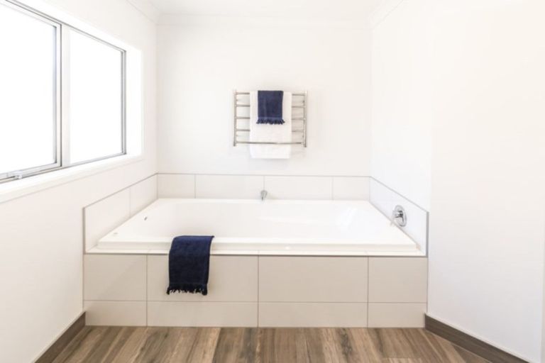 Photo of property in 1 Sharman Place, Pyes Pa, Tauranga, 3112