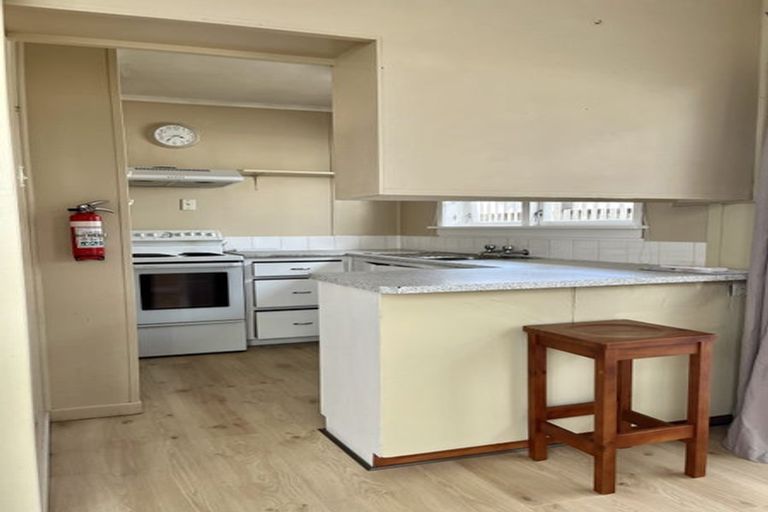 Photo of property in 66 Barrett Street, Westown, New Plymouth, 4310