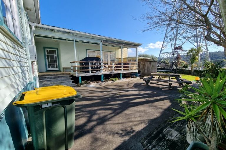 Photo of property in 24 Bass Road, Albany, Auckland, 0632