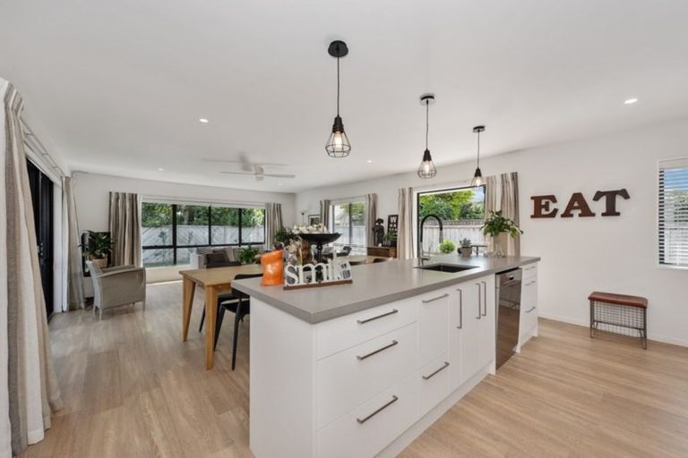 Photo of property in 35 Harrowfield Drive, Harrowfield, Hamilton, 3210