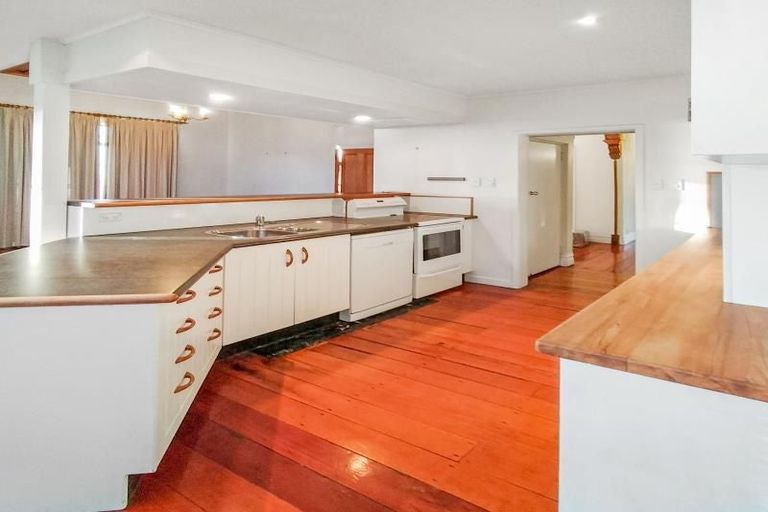 Photo of property in 531 Marine Parade, Napier South, Napier, 4110