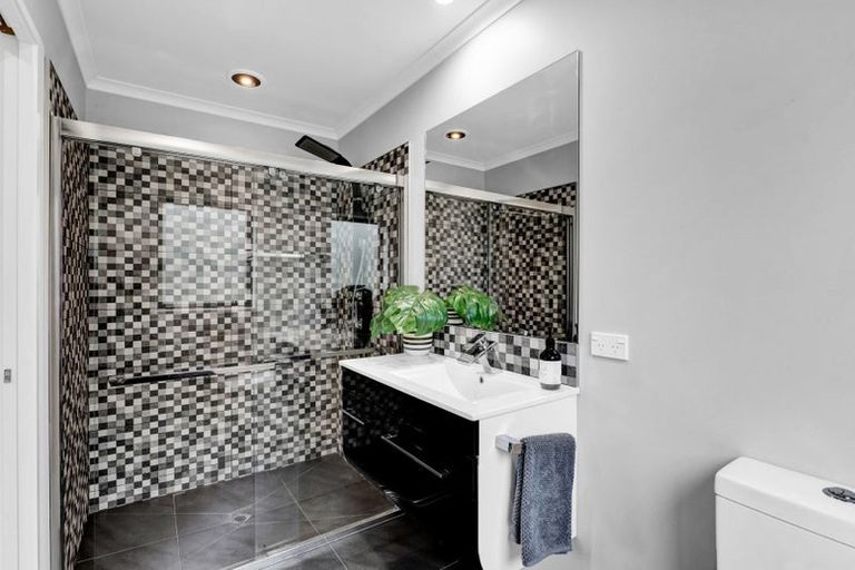 Photo of property in 40 Fernbrook Drive, Hurworth, New Plymouth, 4310