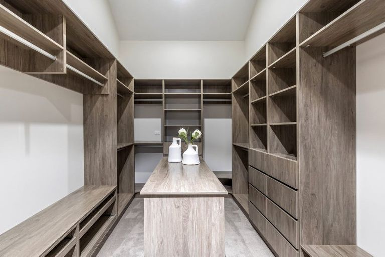 Photo of property in 1a Tiri Road, Takapuna, Auckland, 0620