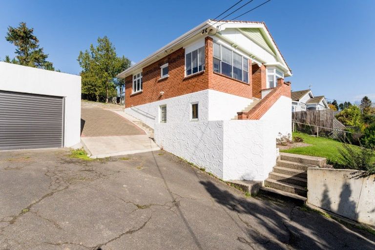 Photo of property in 16 Braeside, Kinmont Park, Mosgiel, 9024