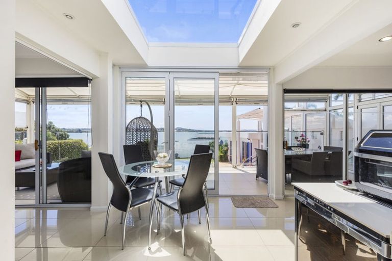 Photo of property in 100 Bramley Drive, Farm Cove, Auckland, 2012