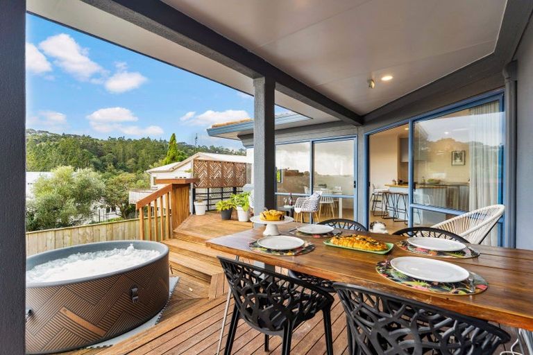 Photo of property in 2/87 Island Bay Road, Beach Haven, Auckland, 0626