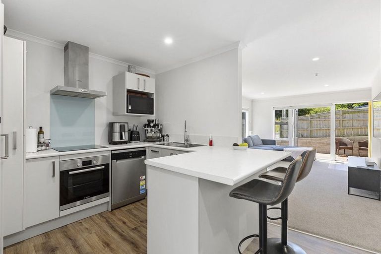 Photo of property in 6/1 Murphy Place, Titahi Bay, Porirua, 5022