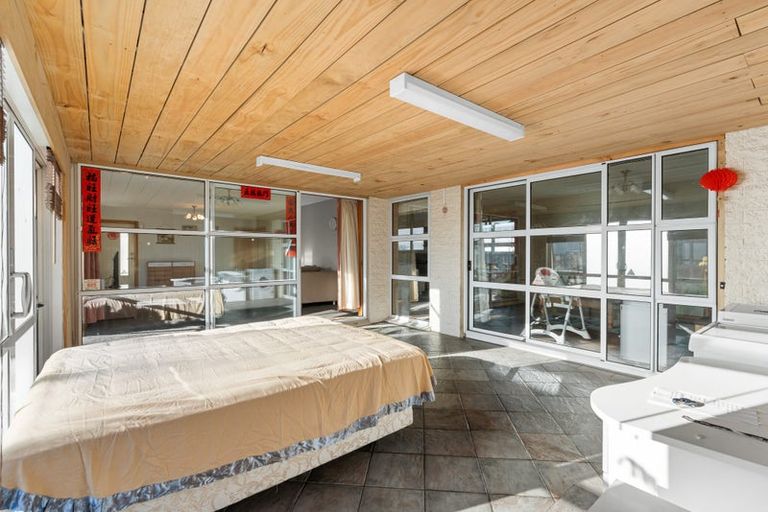 Photo of property in 424 Memorial Avenue, Burnside, Christchurch, 8053