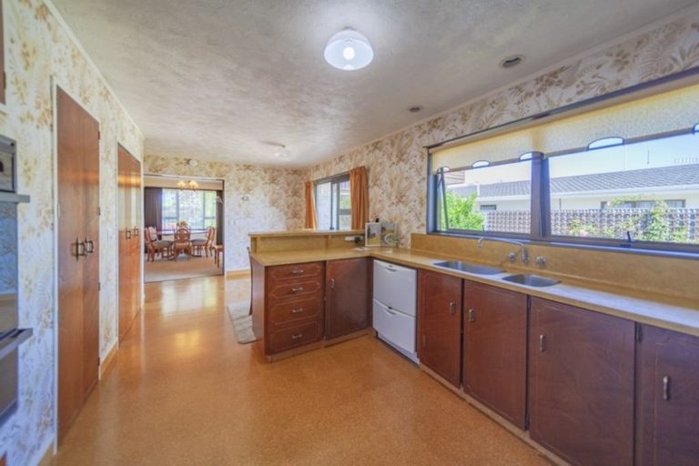 Photo of property in 34 Perry Crescent, Greenmeadows, Napier, 4112