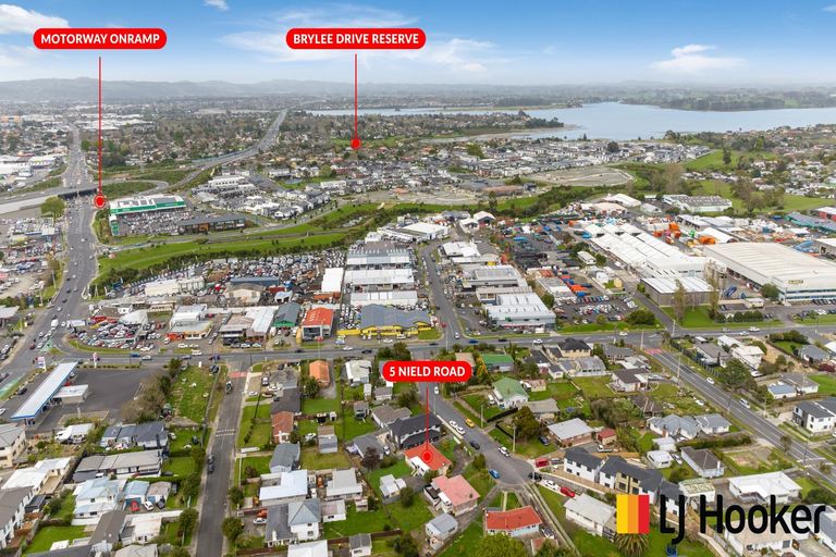 Photo of property in 5 Nield Road, Manurewa, Auckland, 2102