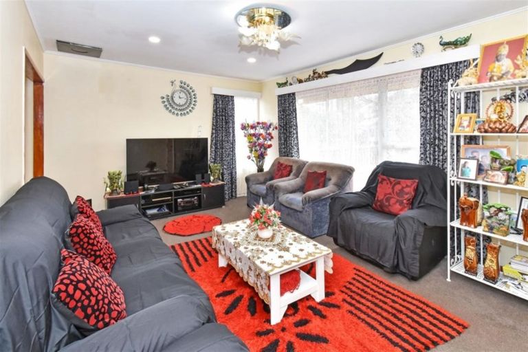 Photo of property in 54 Heybridge Street, Manurewa, Auckland, 2102