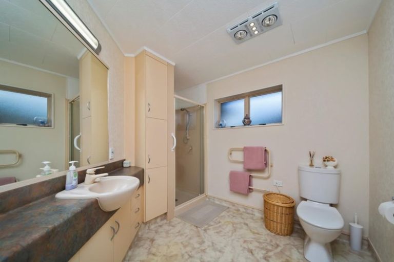 Photo of property in 85 Dixon Avenue, Hawera, 4610