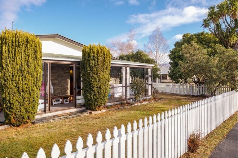 Photo of property in 1 Kerry Court, Cromwell, 9310