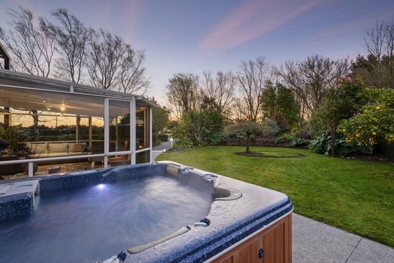 Photo of property in 11 Downies Road, Halswell, Christchurch, 8025