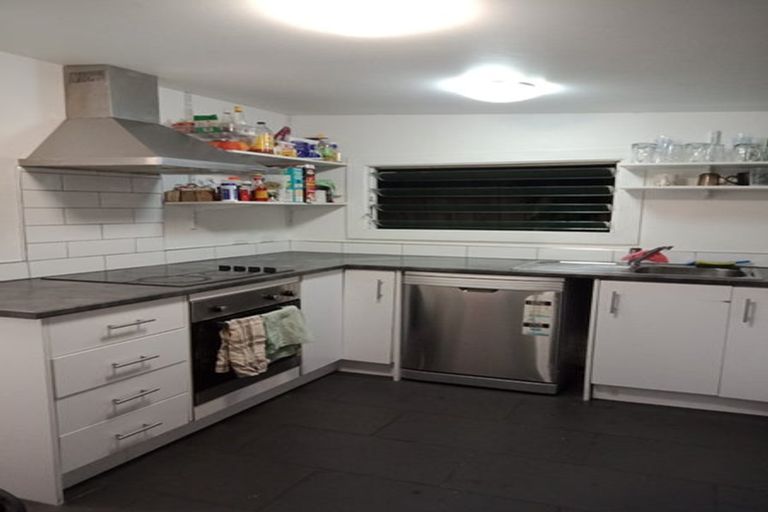 Photo of property in 136 Forth Street, North Dunedin, Dunedin, 9016