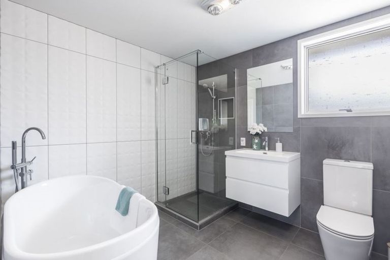 Photo of property in 57 Gledstane Road, Stanmore Bay, Whangaparaoa, 0932