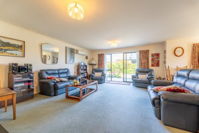 Photo of property in 2/91 Avenue Road, West End, Timaru, 7910