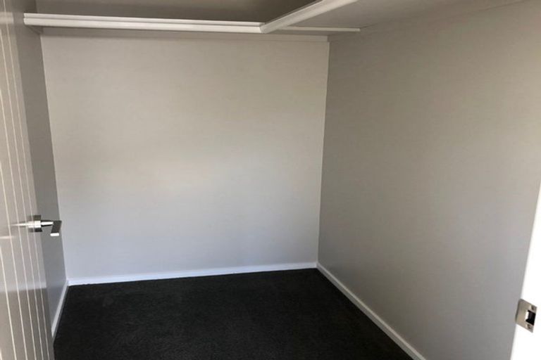 Photo of property in 1 Pohe Street, Waikanae, 5036