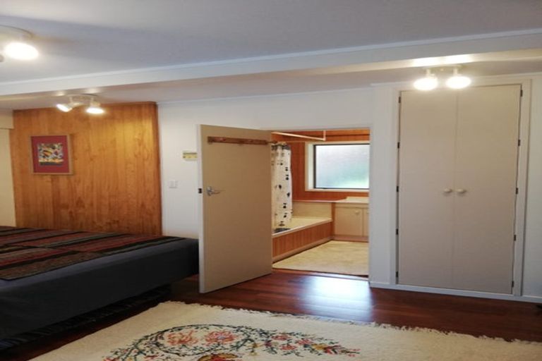 Photo of property in 2/92 Sartors Avenue, Browns Bay, Auckland, 0630