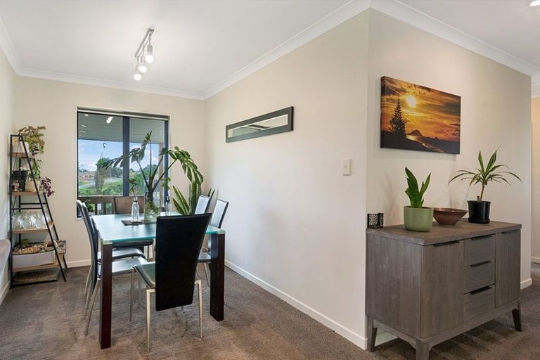 Photo of property in 141 Mangakura Road, Helensville, 0875