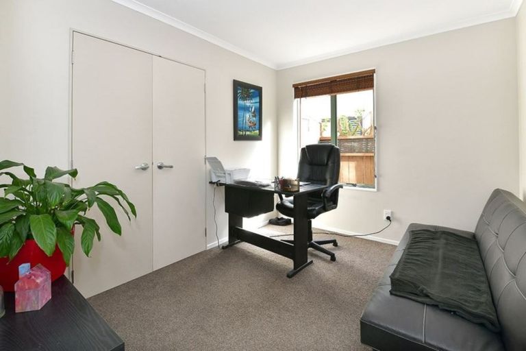Photo of property in 37 Midshipman Court, Gulf Harbour, Whangaparaoa, 0930