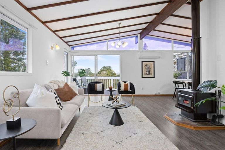 Photo of property in 437 Don Buck Road, Massey, Auckland, 0614