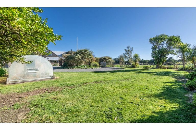 Photo of property in 242 Oreti Road, Otatara, Invercargill, 9879