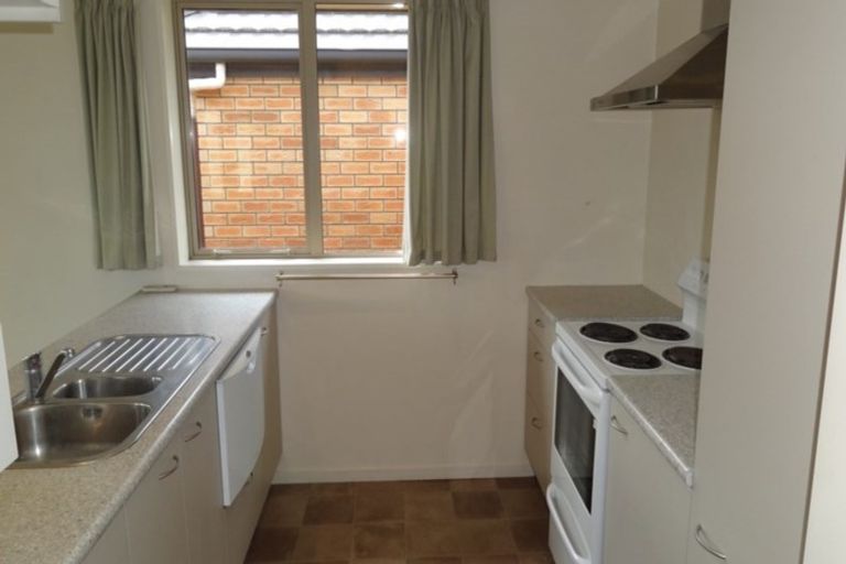 Photo of property in 2/1 Blairdon Place, Bishopdale, Christchurch, 8053