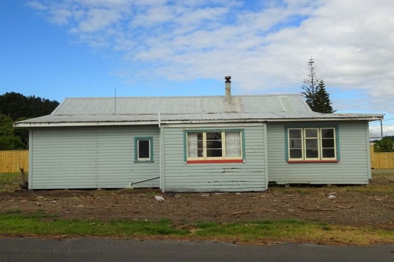 Photo of property in 34 Koputara Road, Himatangi Beach, Foxton, 4891