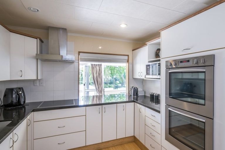 Photo of property in 21 Matai Road, Raumati South, Paraparaumu, 5032