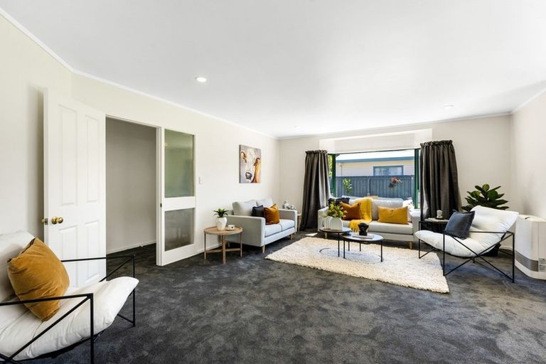 Photo of property in 2/3 Dover Road, Wainuiomata, Lower Hutt, 5014