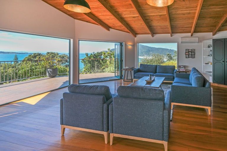 Photo of property in 251 Paku Drive, Tairua, 3508