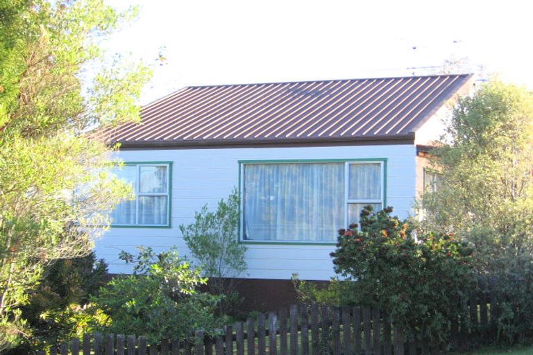 Photo of property in 4 Brigitte View, Snells Beach, 0920