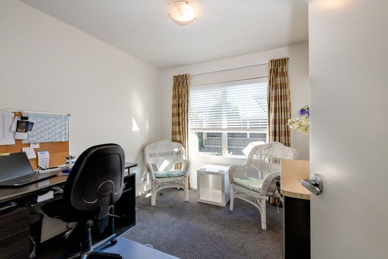 Photo of property in 4 Solander Road, Pegasus, 7612